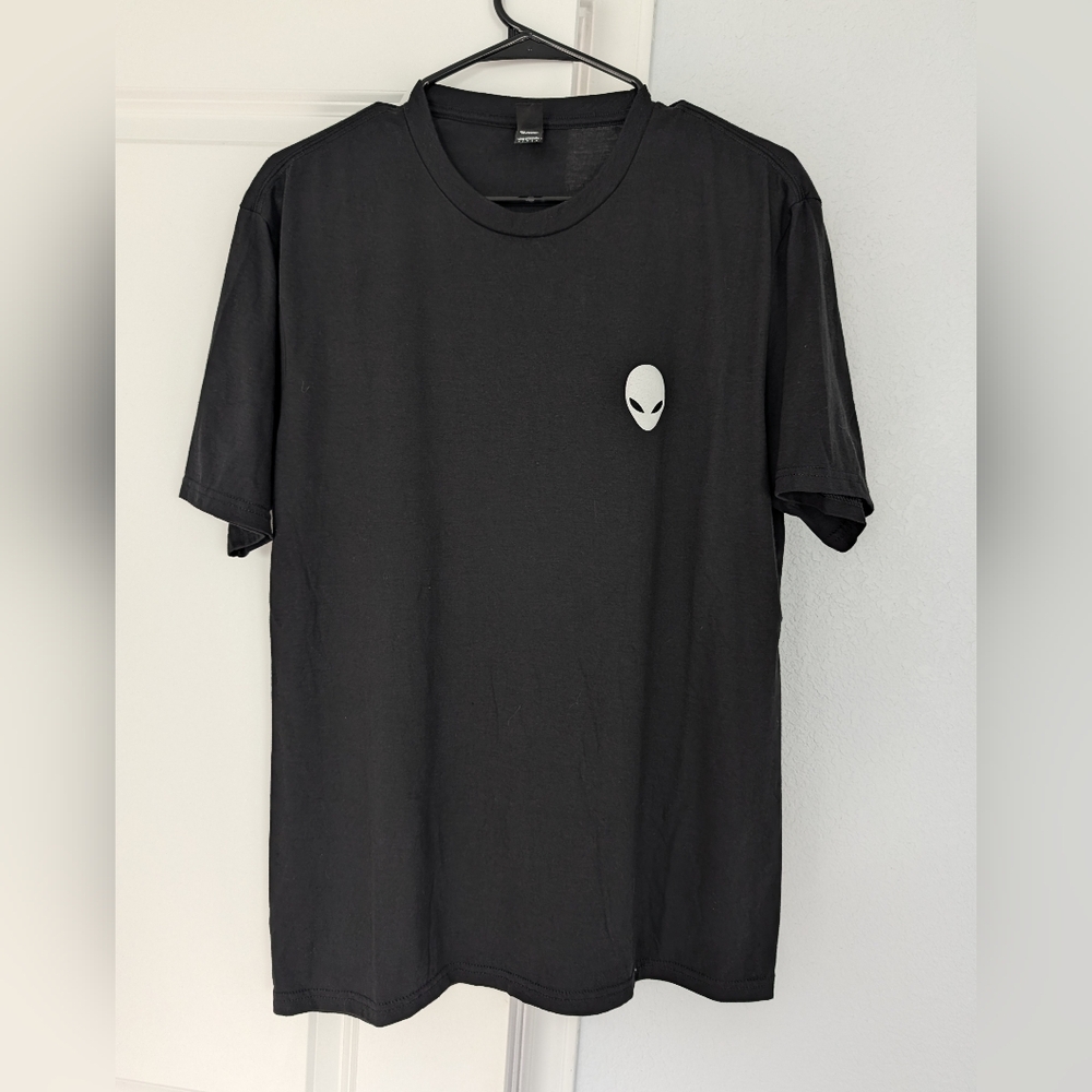 Alienware Black Short-Sleeve Tee with White Alien Head
